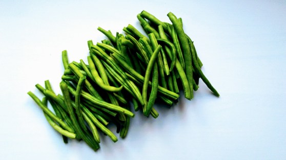 trimmed beans